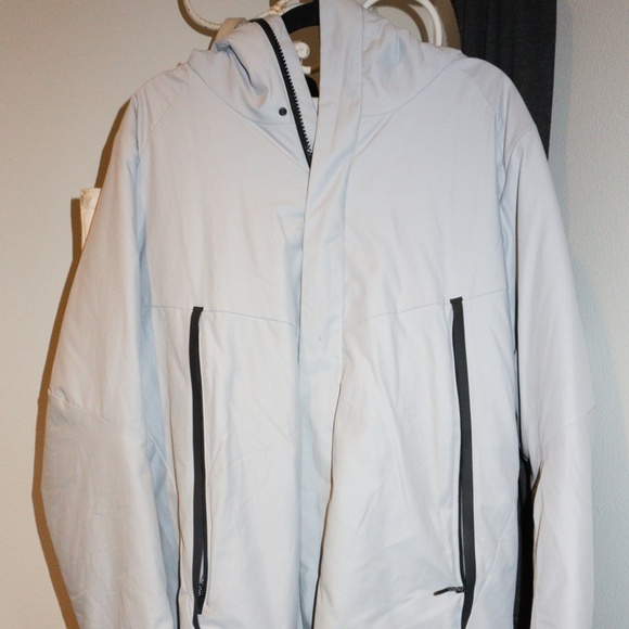 white nike winter jacket